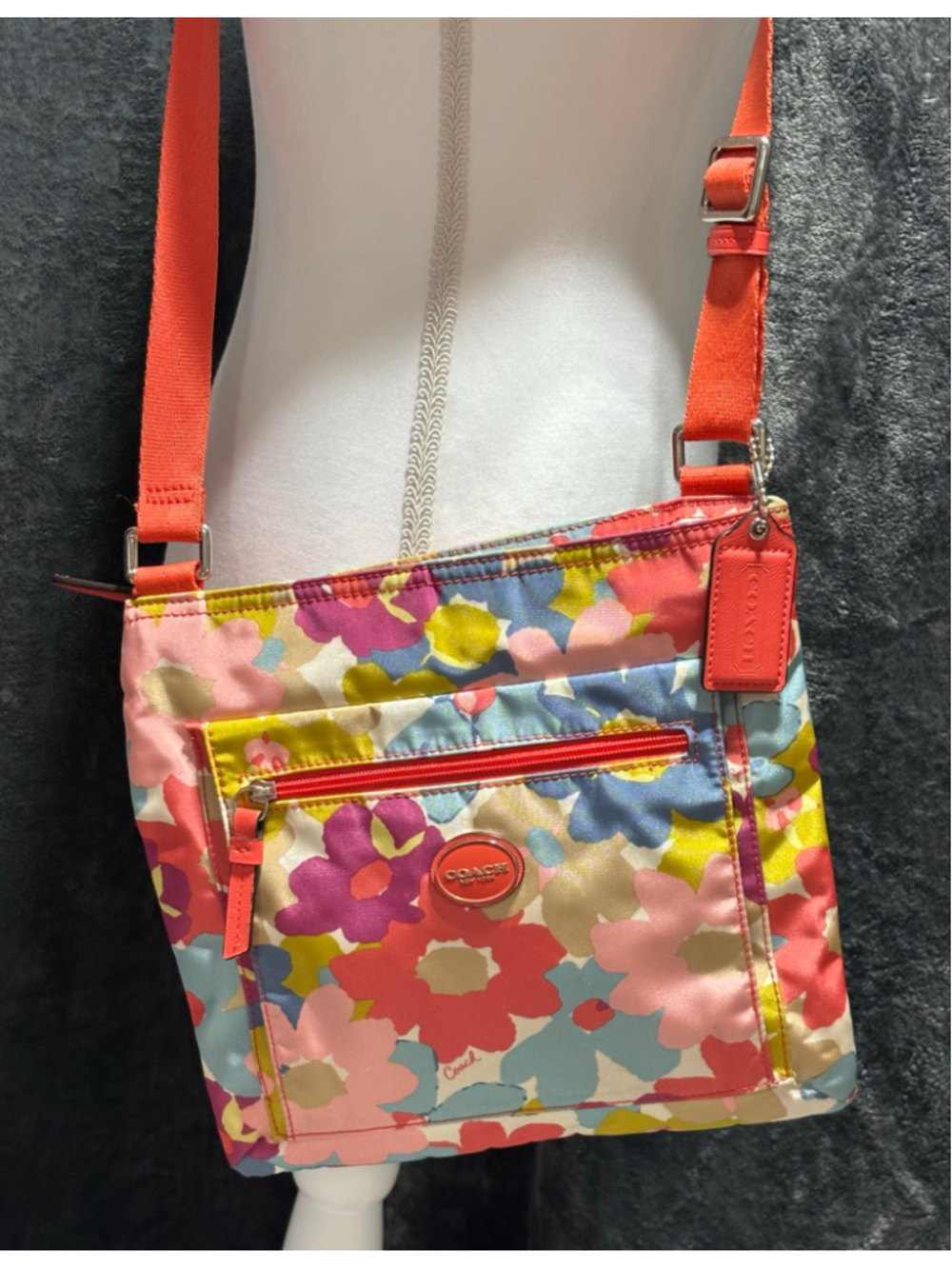 COACH Getaway Floral Nylon Y2K Travel Crossbody File Bag Multicolor F30021 - Picture 1 of 13